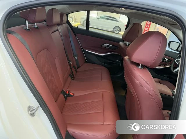 BMW 3 series id 4275946 из Китая 12