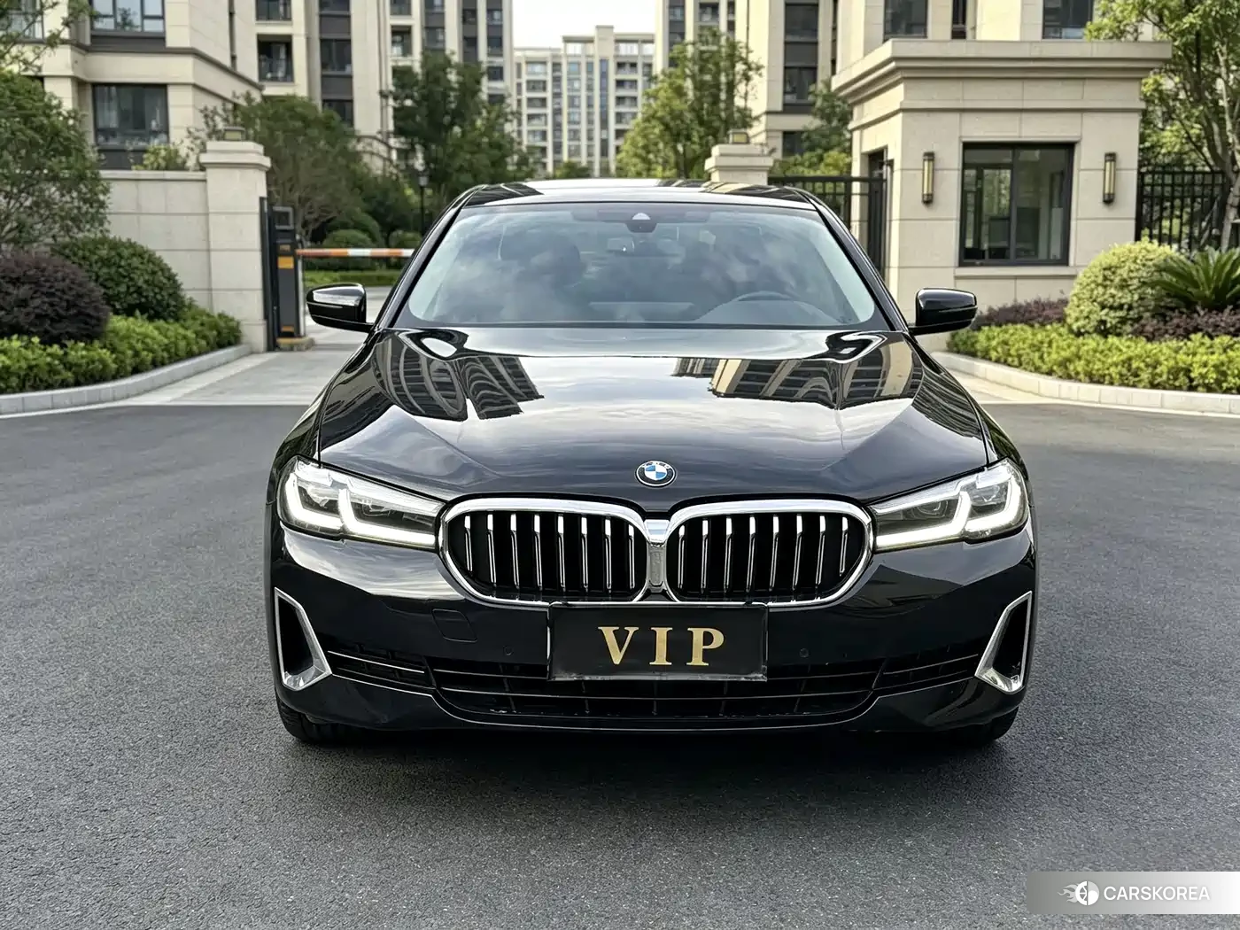 BMW 5 series 2021 Черный из Китая, фото 2