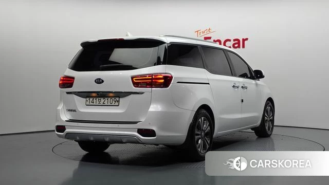 Kia The New Carnival id 4020201 из Кореи 12