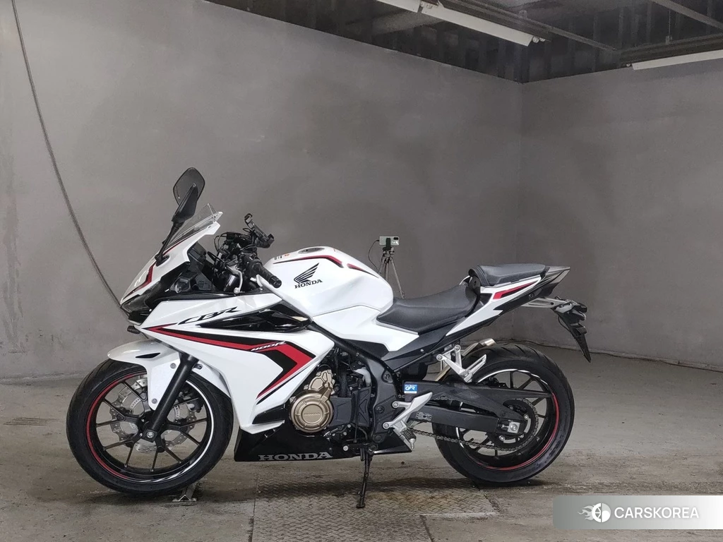 Проданный Honda CBR400R 2021 из Японии, фото 2