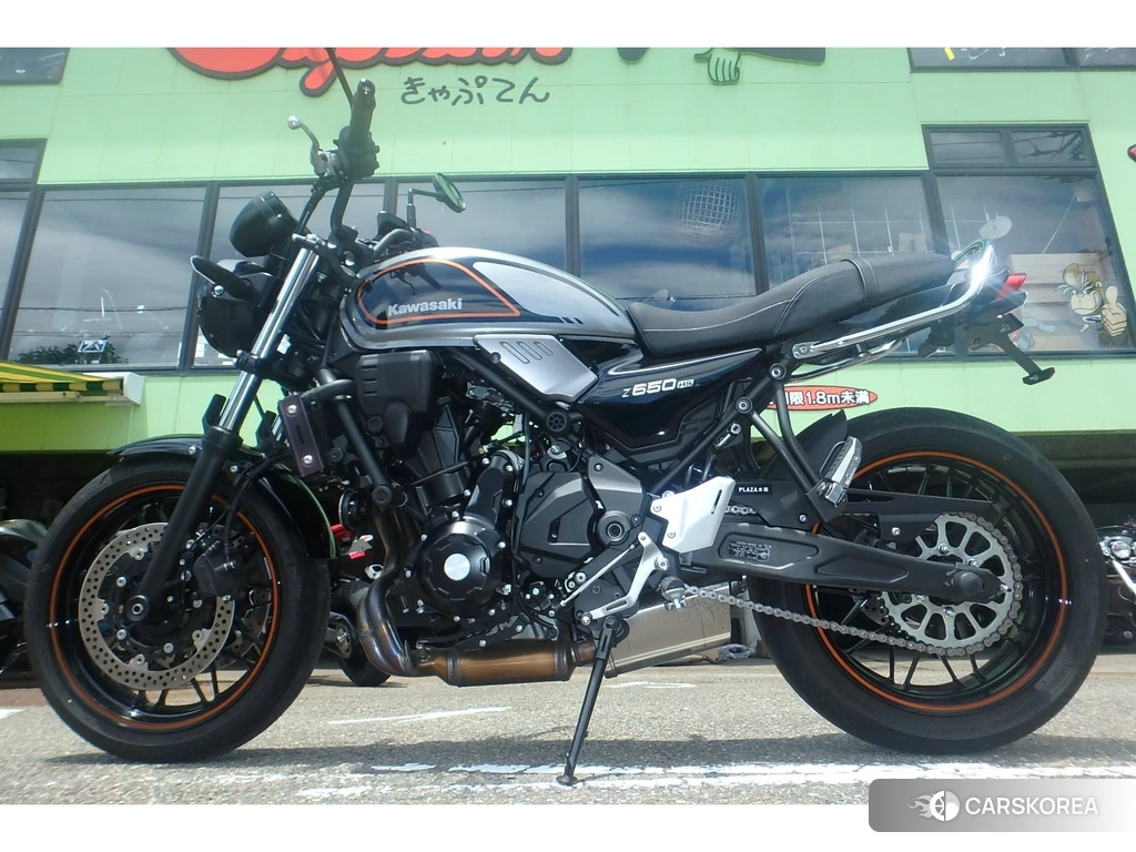 Проданный Kawasaki Z650RS 2022 из Японии