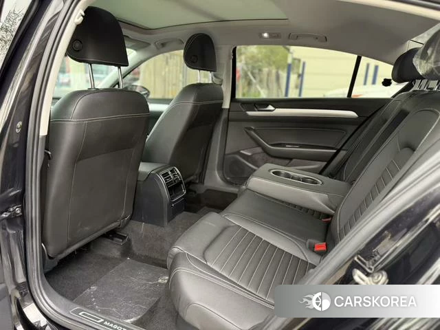 Volkswagen Magotan 2021 Черный из Китая, фото 2