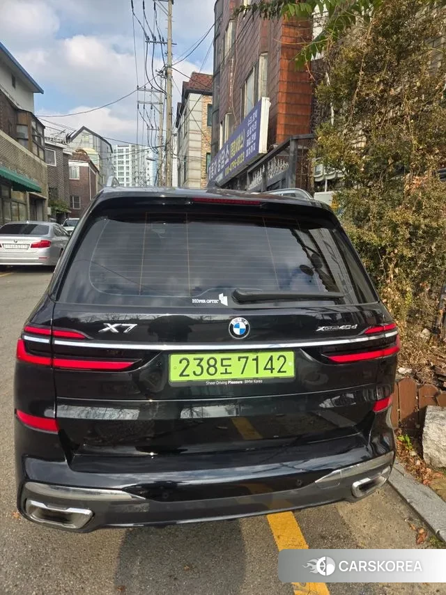 BMW X7 (G07) 2024 Черный из Кореи, фото 2