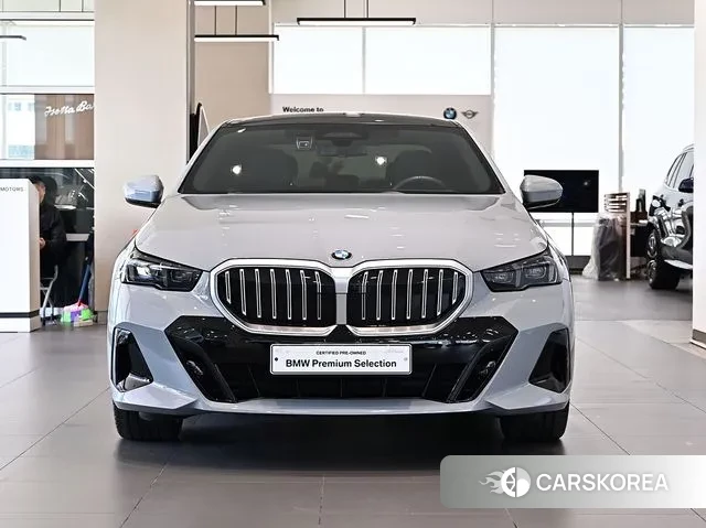 BMW 5 Series (G60) id 2983812 из Кореи 12