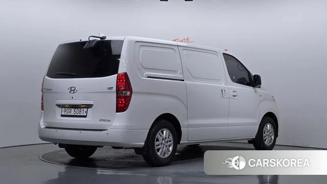 Hyundai The New Grand Starex id 4698228 из Кореи 12