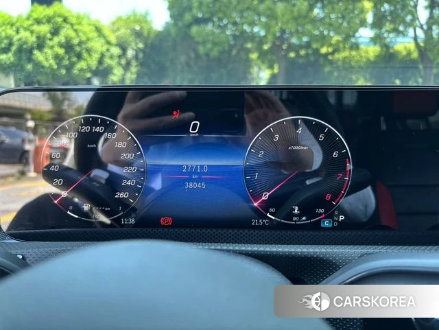 Mercedes-Benz Class A 2023 Белый из Китая, фото 2
