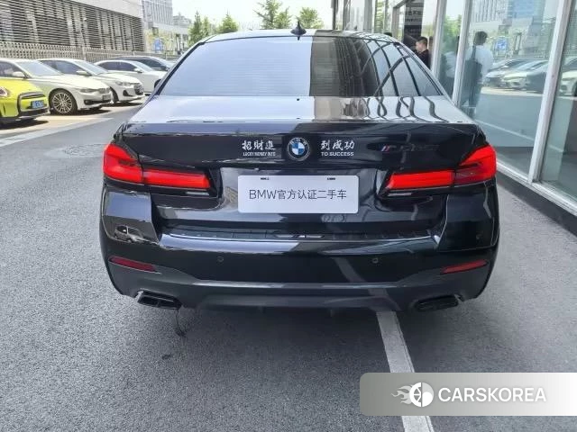 BMW 5 series (imported) 2023 Черный из Китая, фото 2