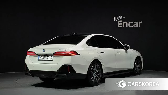 BMW 5 Series (G60) id 4602344 из Кореи 12