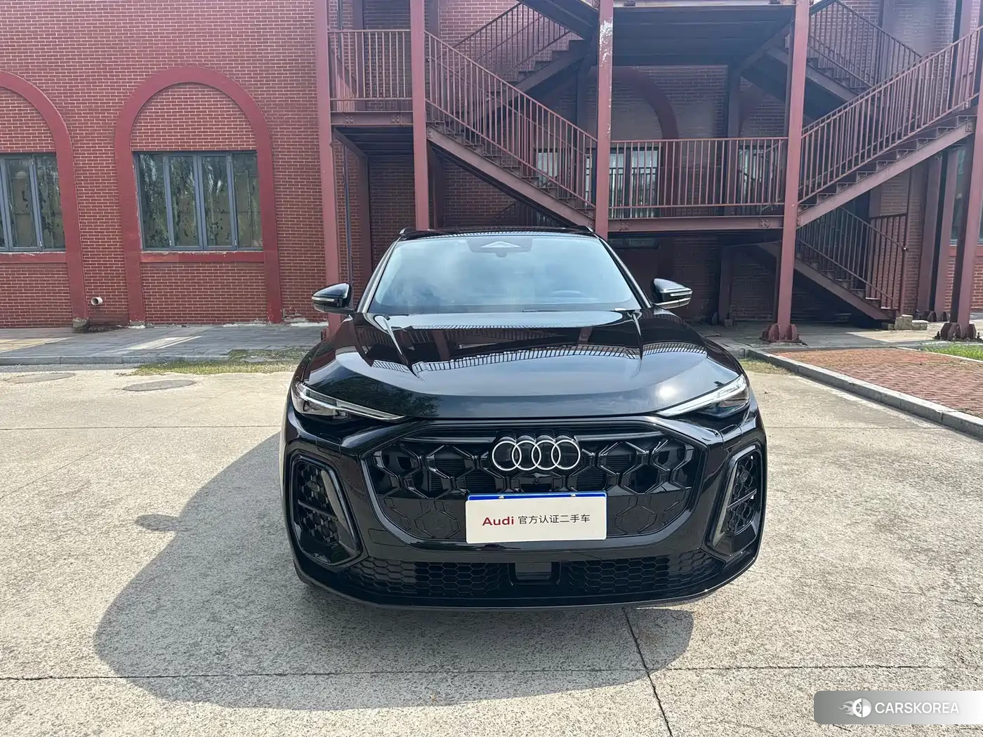Audi Q5L id 4653978 из Китая 8