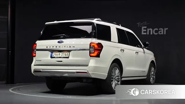Ford Expeditation id 3174437 из Кореи 12