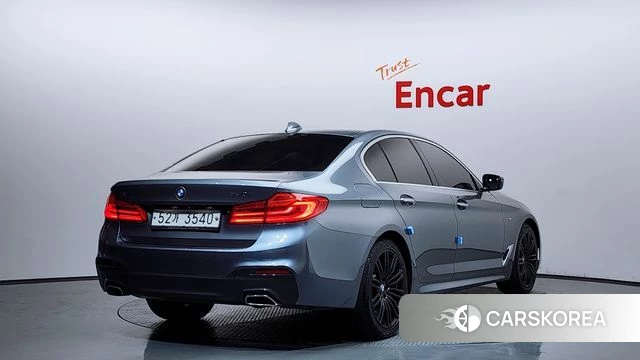 BMW 5 Series (G30) id 3925166 из Кореи 12