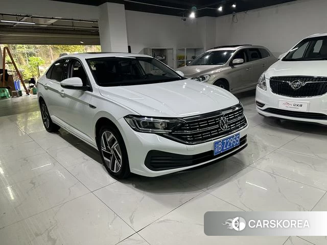 Volkswagen Sagitar 2024 Белый из Китая, фото 2