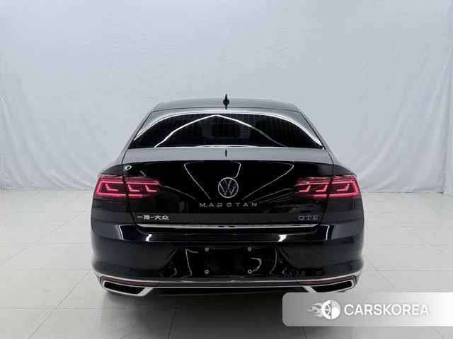 Volkswagen Magotan PHEV id 4365826 из Китая 9