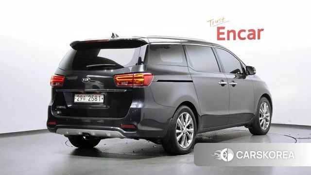 Kia The New Carnival id 4923797 из Кореи 12