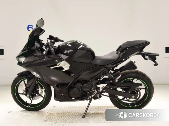 Kawasaki NINJA 400 2019 из Японии, фото 2