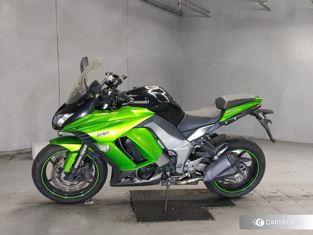 Проданный Kawasaki NINJA 1000 2012 из Японии
