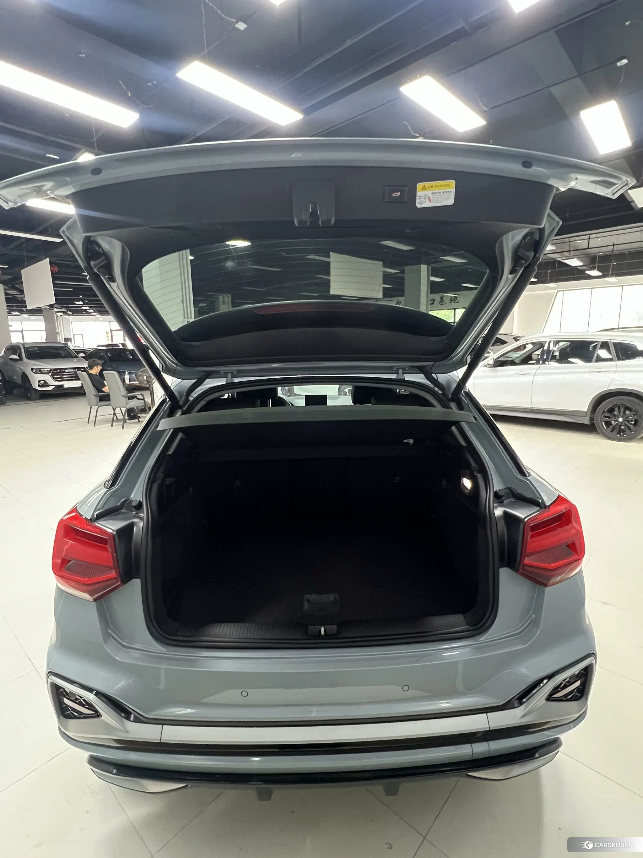 Audi Q2L id 4498797 из Китая 12