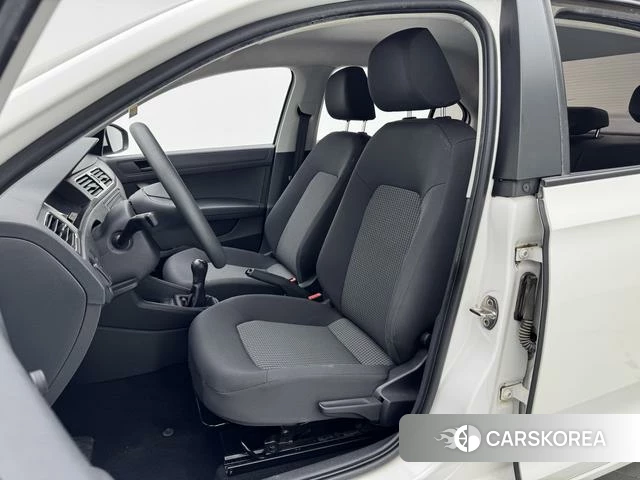 Volkswagen Santana id 4258564 из Китая 12