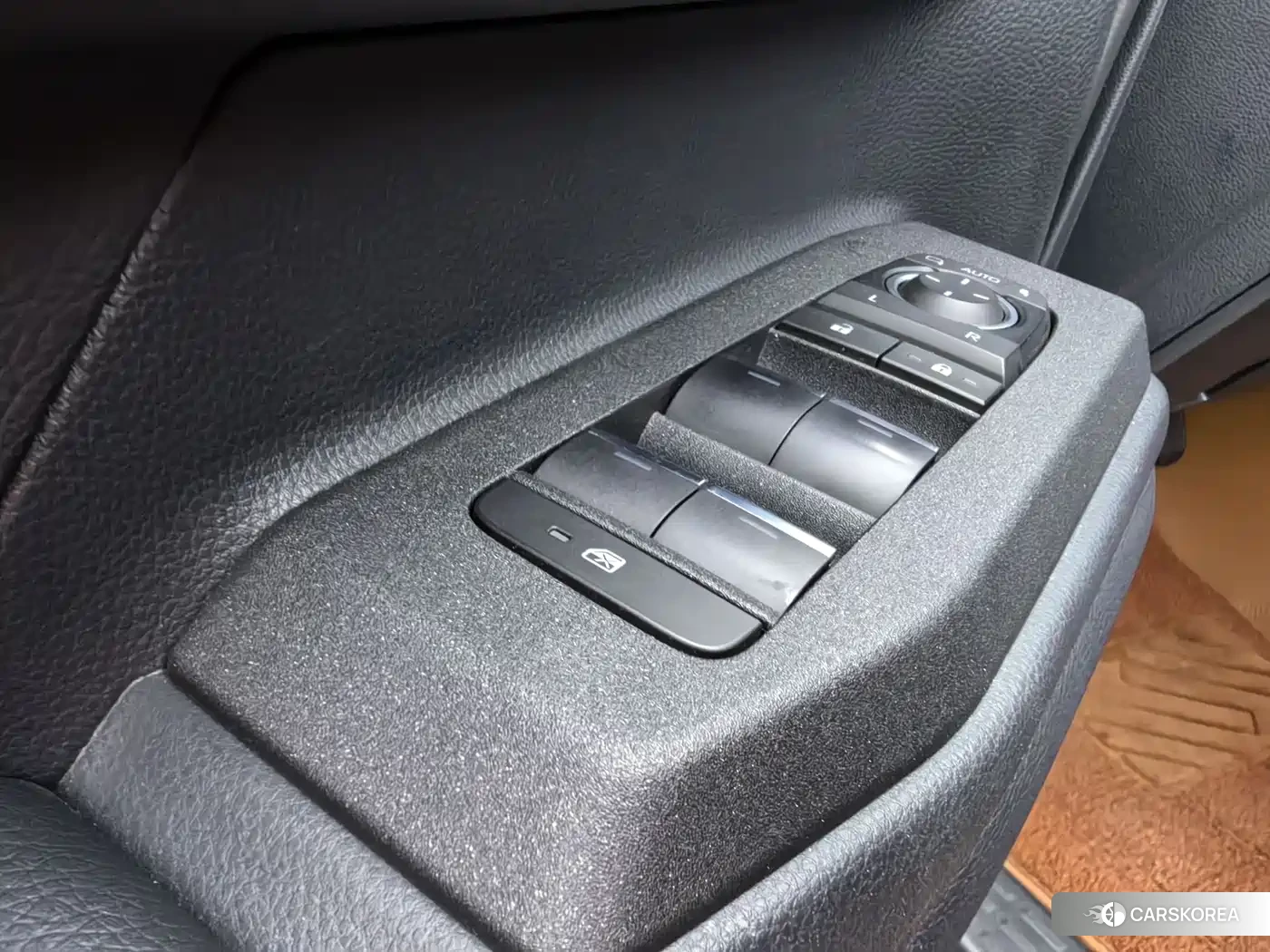 Toyota Land Cruiser id 4538778 из Китая 12