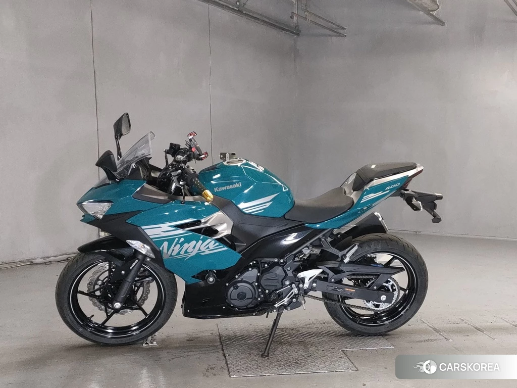 Проданный Kawasaki NINJA 400 2022 из Японии