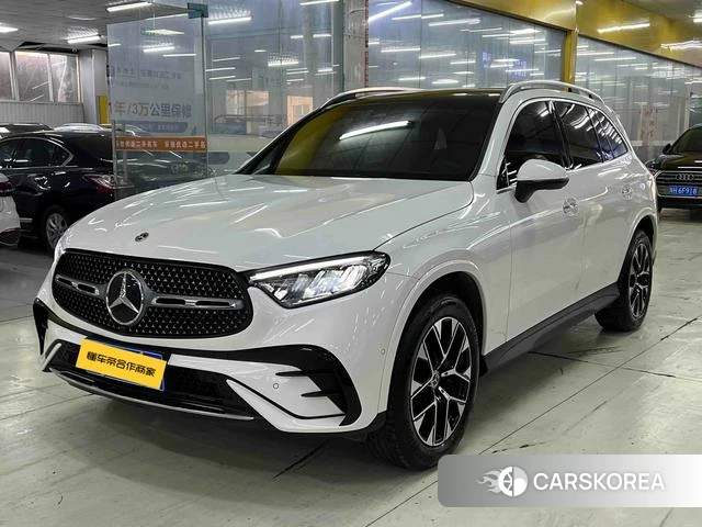 Mercedes-Benz GLC 2024 Белый из Китая, фото 2