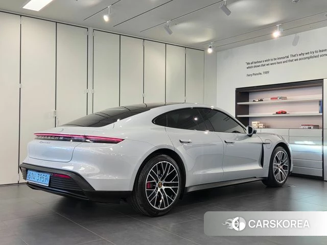 Porsche Taycan 2021 Белый из Кореи, фото 4