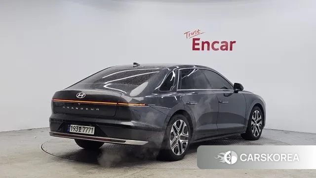 Hyundai Grandeur (GN7) id 3610731 из Кореи 12