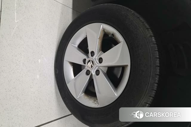Skoda Yeti id 4242329 из Китая 9