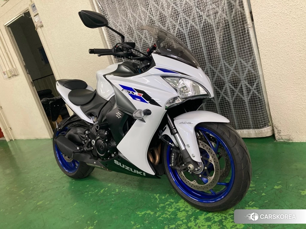 Проданный Suzuki GSX-S1000F 2021 из Японии, фото 2