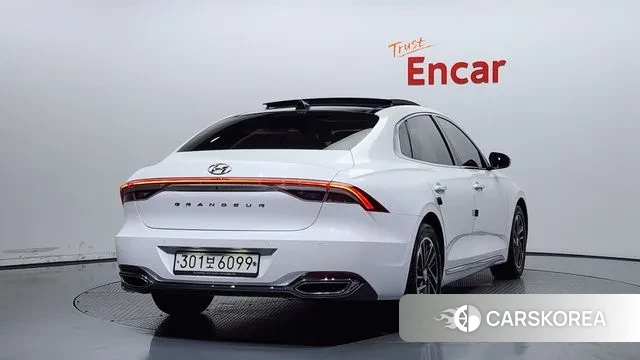 Hyundai The New Grandeur IG id 3055120 из Кореи 12