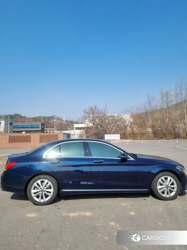 Mercedes-Benz C-Class W205 id 3695776 из Кореи 12