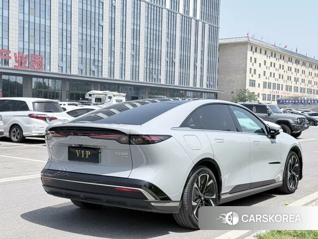 Mazda EZ-6 id 4262041 из Китая 7