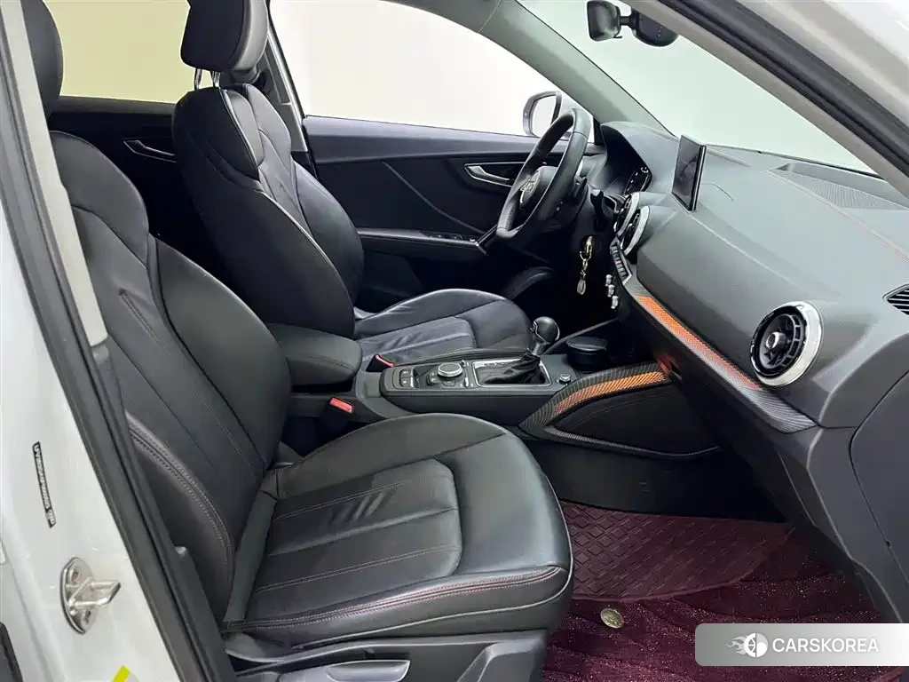 Audi Q2L id 4599695 из Китая 7