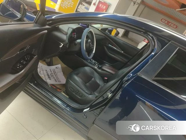 Mazda CX-30 2022 Синий из Китая, фото 2