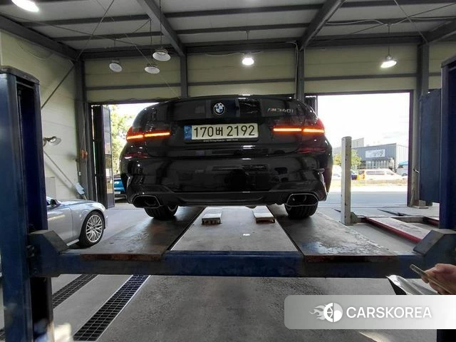BMW 3 Series (G20) 2022 Черный из Кореи, фото 2