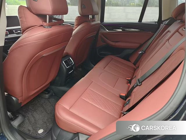 BMW iX3 2023 Черный из Китая, фото 2