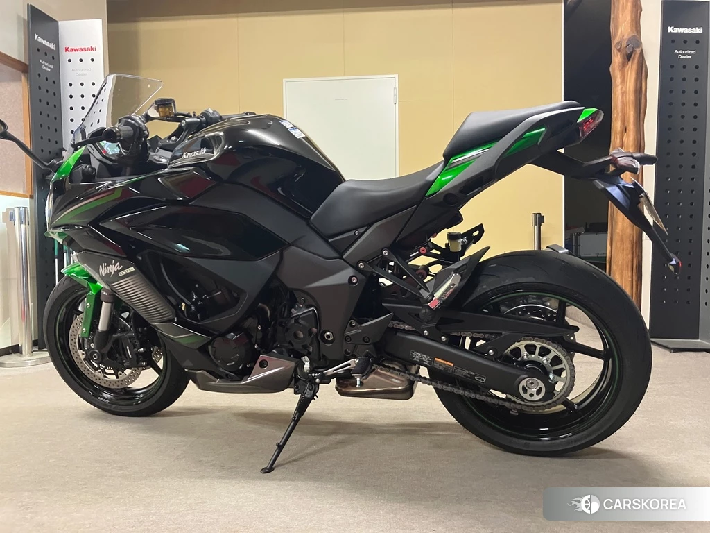 Проданный Kawasaki NINJA 1000 SX 2023 из Японии, фото 2