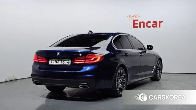 BMW 5 Series (G30) id 3144435 из Кореи 12