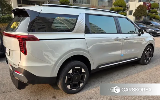 Kia The New Carnival 4th Generation 2025 Цвет галактики из Кореи, фото 2