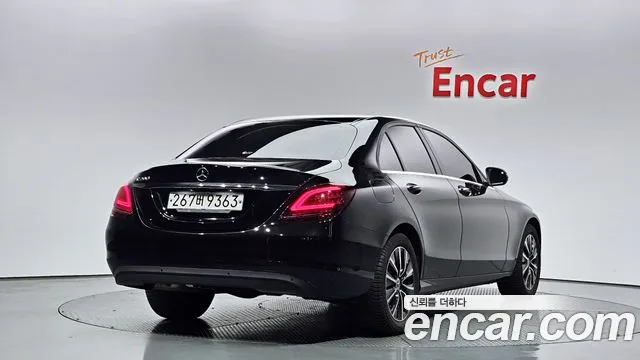 Mercedes-Benz C-Class W205 id 2376959 из Кореи 12