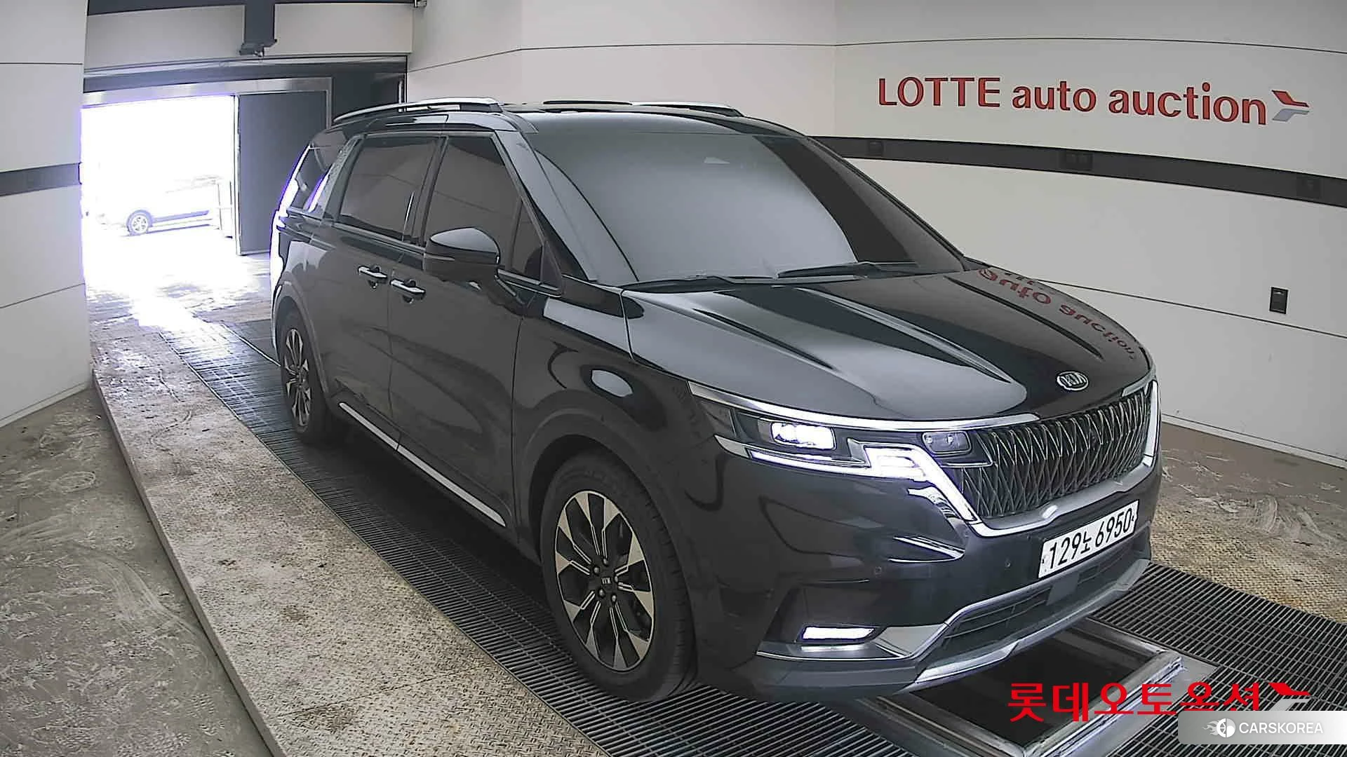 Kia Carnival id 3869405 из Кореи 12