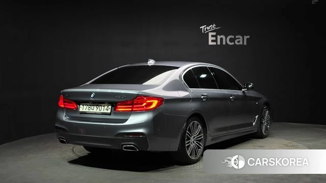 BMW 5 Series (G30) id 3860910 из Кореи 12