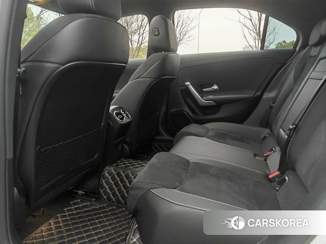 Mercedes-Benz Class A 2022 Белый из Китая, фото 5