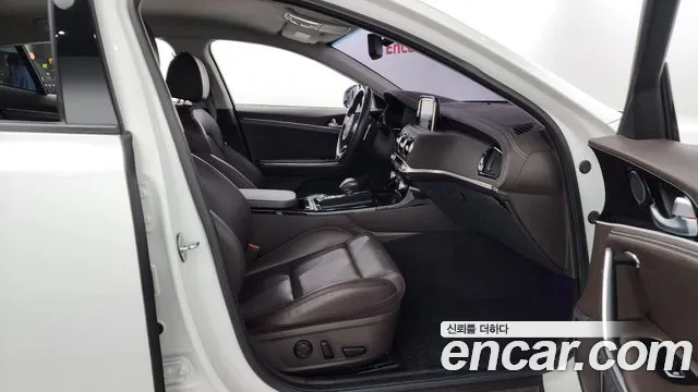 Kia Stinger id 2628338 из Кореи 12