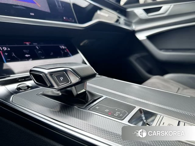 Audi A6L id 4290646 из Китая 12