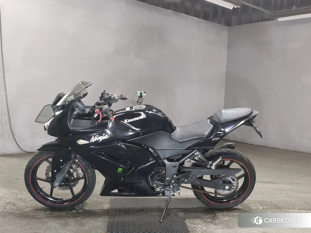 Проданный Kawasaki NINJA 250R id 4170837 из Японии, фото 2