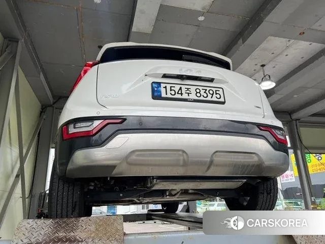 Kia Di Ol Nu Niro 2023 Белый из Кореи, фото 2