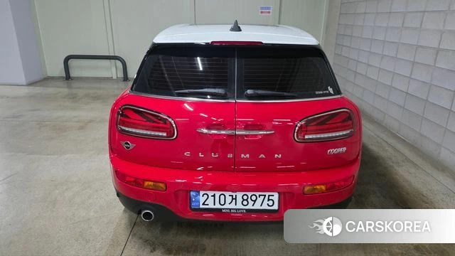 Mini Cooper Clubman 2023 Красный из Кореи, фото 2