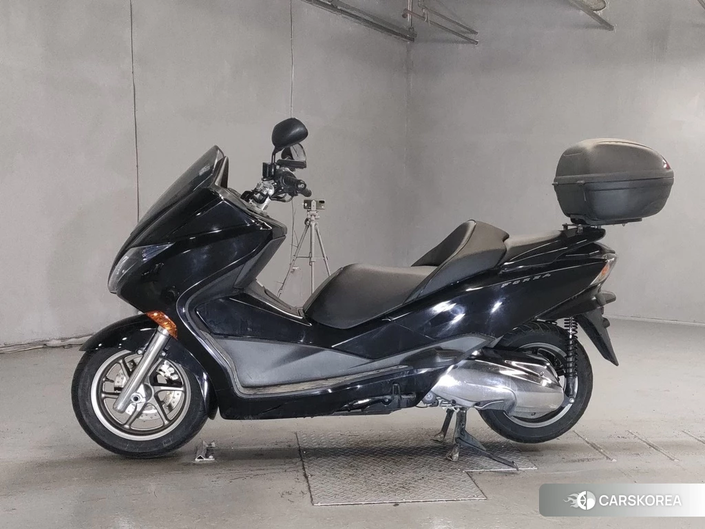 Проданный Honda FORZA Z 2010 из Японии, фото 2
