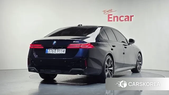 BMW 5 Series (G60) id 3431558 из Кореи 12